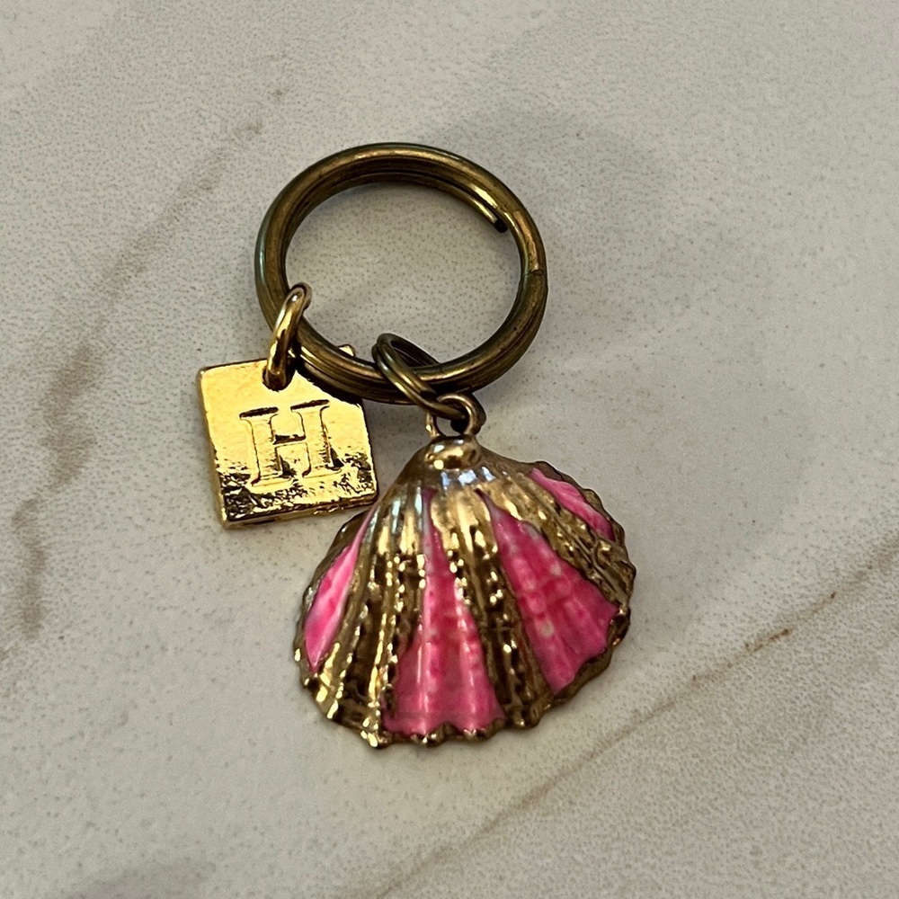 Beautiful Pink enamel and Gold Shell Charm